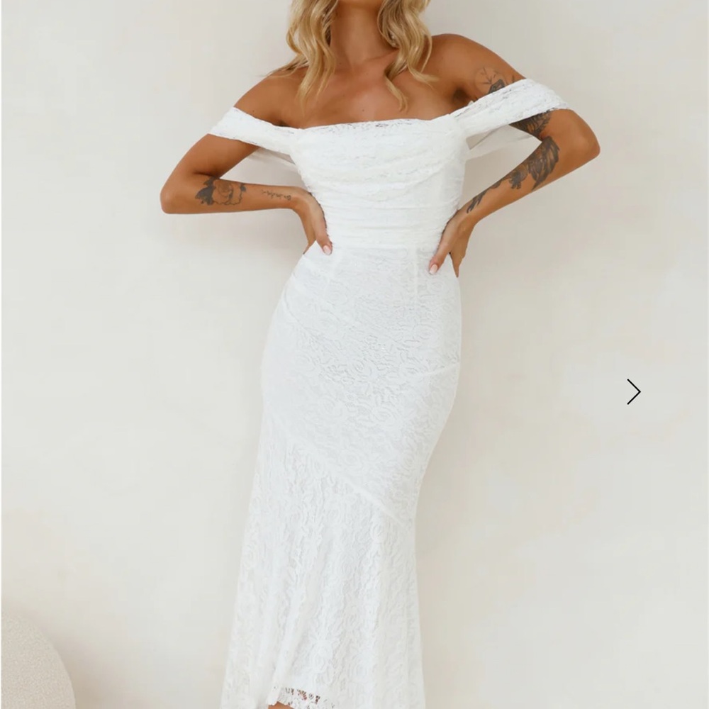 Hello Molly ONE TO WANT OFF SHOULDER LACE MAXI DRESS WHITE